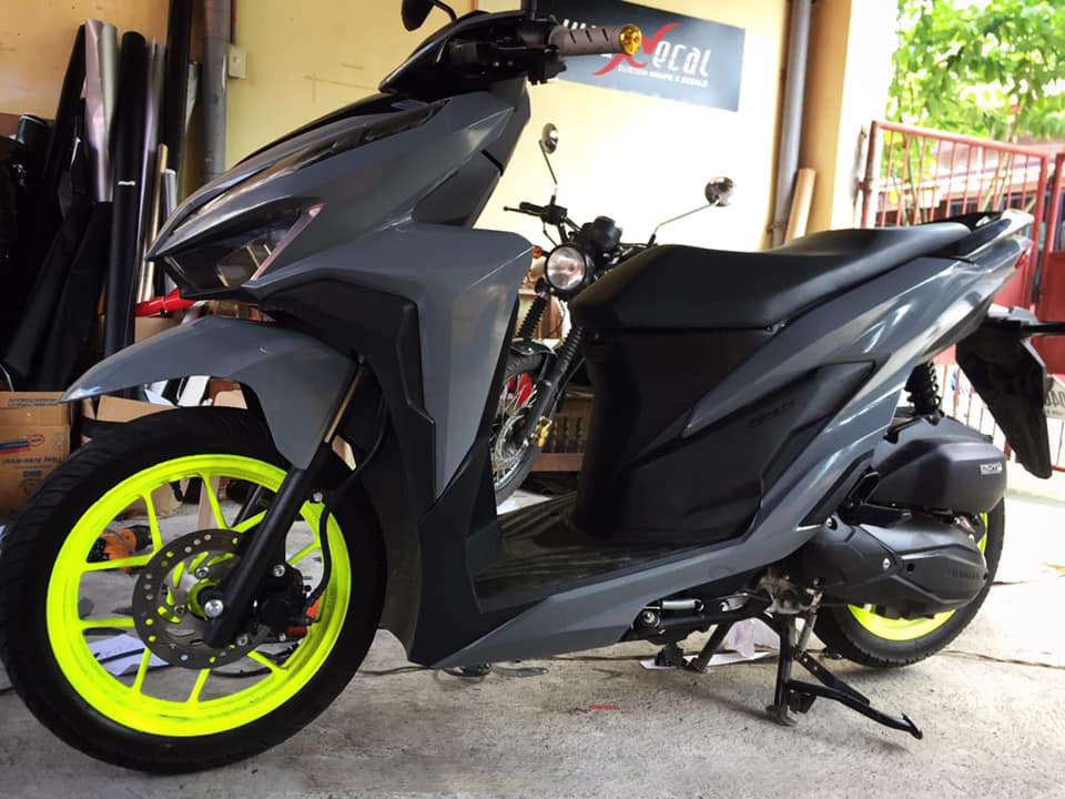 Honda Vario 150 degrees stand out